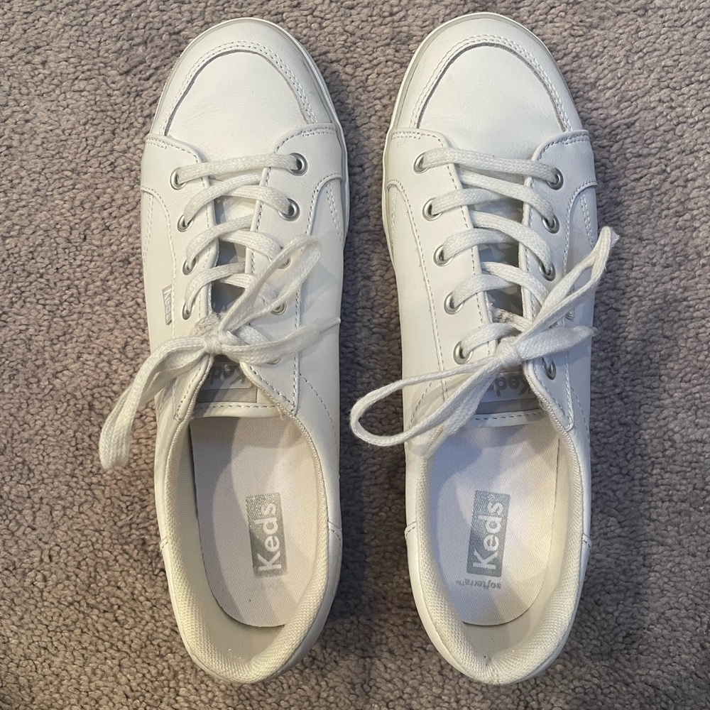 Women’s White KEDS Sneakers 8.5 EUC